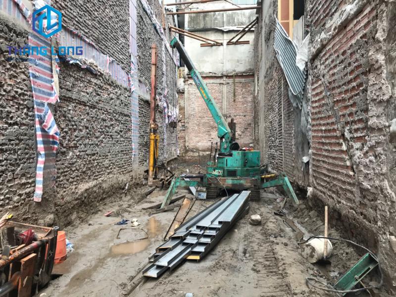 Thăng Long - Cọc Bê Tông Chèm thi công ép cừ thép U200