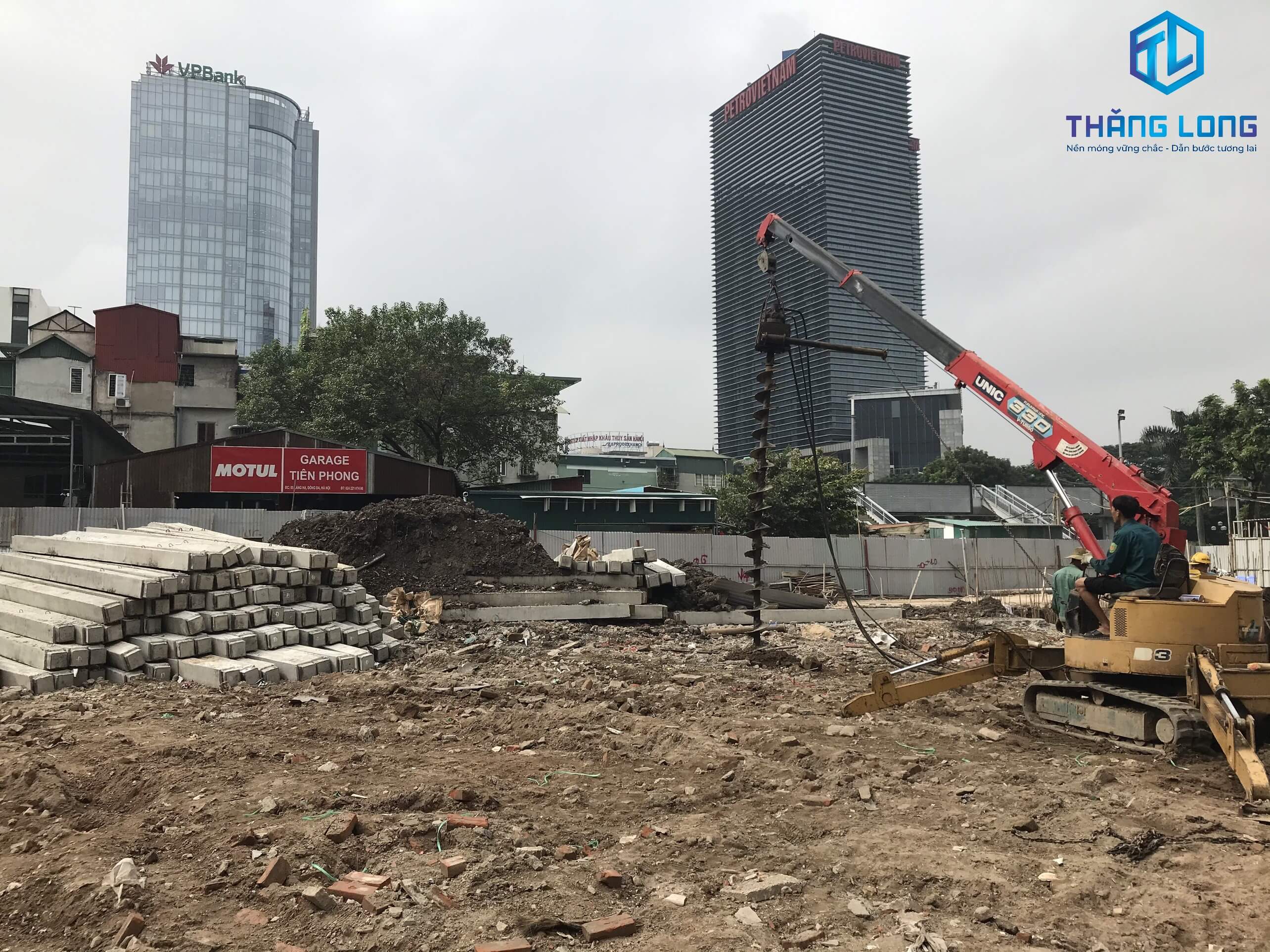 Thăng Long - Cọc Bê Tông Chèm thi công ép cọc TBA 110KV Bắc Thành Công