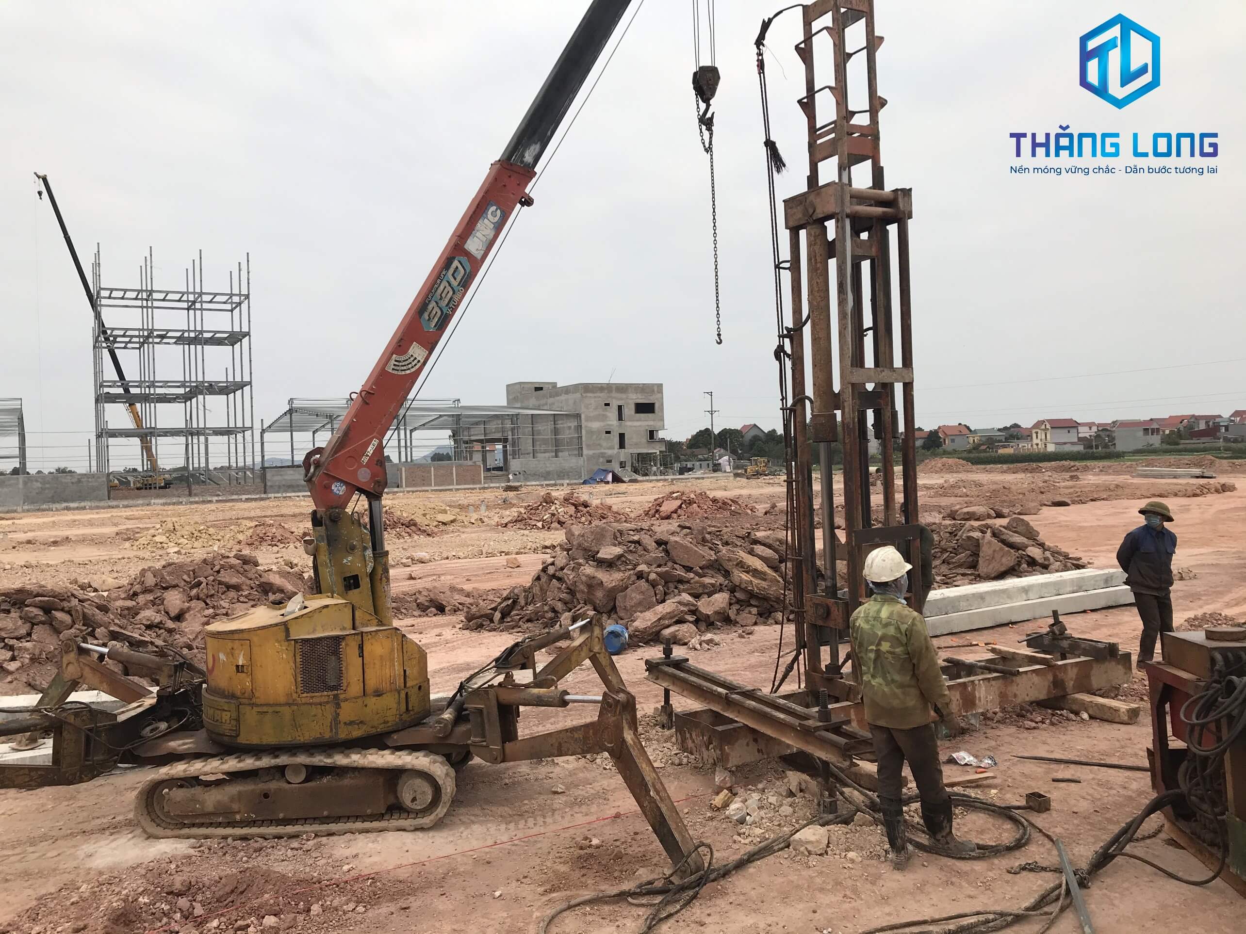 Thăng Long - Cọc Bê Tông Chèm thi công ép cọc nhà xưởng OISHI VIJ Việt Nam